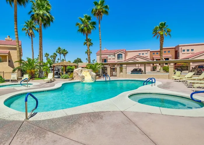 Walk To Rotary Park: Havasu Lake Havasu City